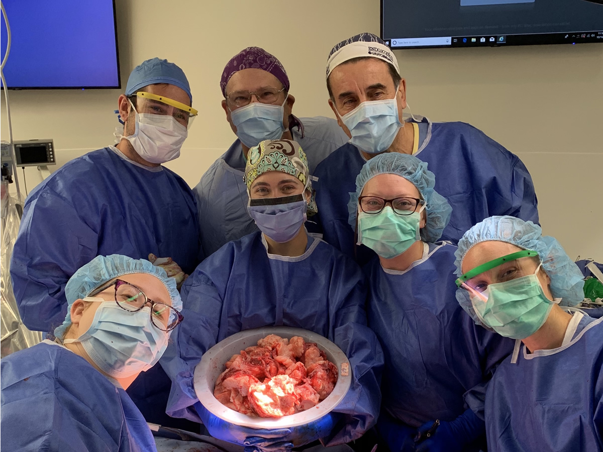 World record laparoscopic hysterectomy - Doctor Resad Pasic